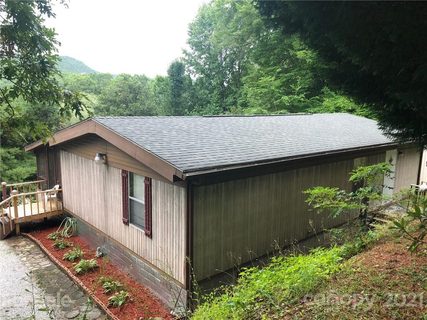 45 Arthur Drive sold manufactured home in Balsam Grove Estates, Balsam Grove, NC