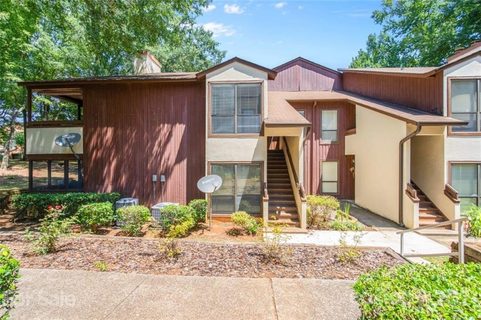 7372 Winery Lane