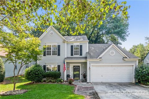 705 Clearbrook Road sold home in Matthews Estates, Matthews, NC