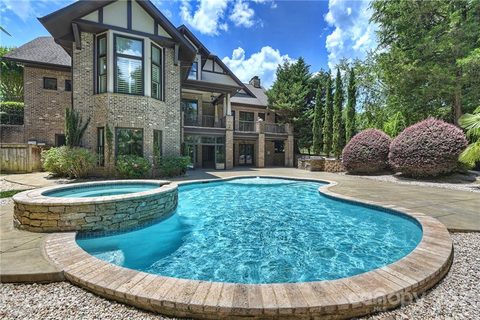 521 Meadow Sweet Lane