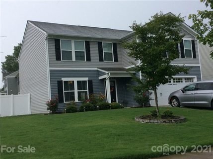 2393 Everton Circle