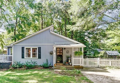 1059 Woodlake Lane