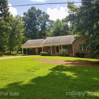 605 Valleyview Drive
