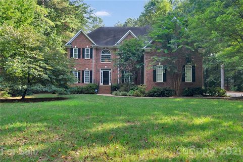 3543 Weddington Oaks Drive