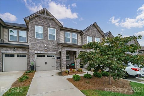 9267 Glenburn Lane