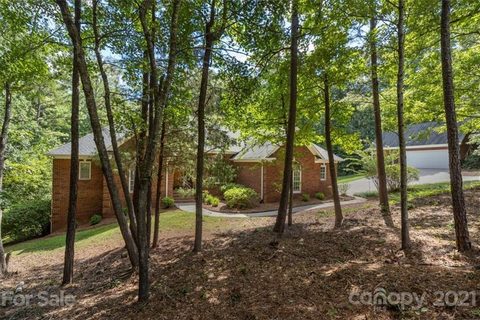 445 Farm Branch Drive sold home in Huntington Farms, Fort Mill, SC