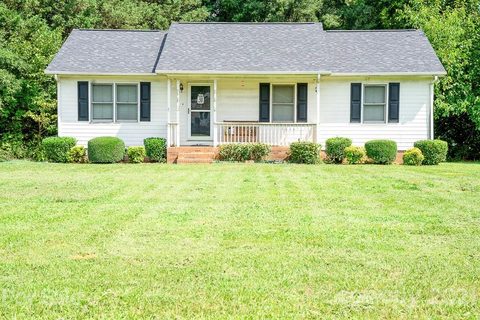 2412 Bearskin Lane 7