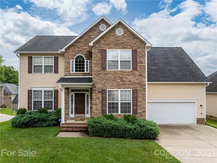 2 Stonebury Drive
