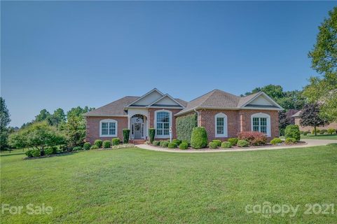167 Kensington Drive sold home in Royal Oaks, Forest City, NC