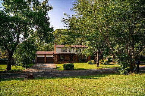 7142 Rollingridge Drive