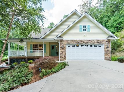 10 Weeping Willow Circle sold home in Willow Ridge, Hendersonville, NC
