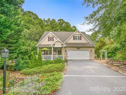 159 Stone House Road sold home in Devonwood, Hendersonville, NC