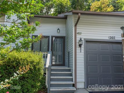 207 Cheyenne Court