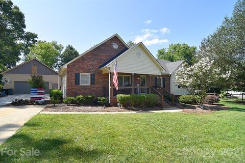2693 Saddlewood Circle