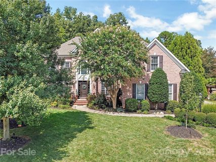 6804 Wesley Glen Drive sold home in The Glen At Wesley Oaks, Waxhaw, NC