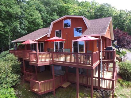 2285 Moonshine Mountain Road sold home in Moonshine Mountain, Burnsville, NC