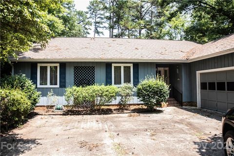 15 Old Fox Trail