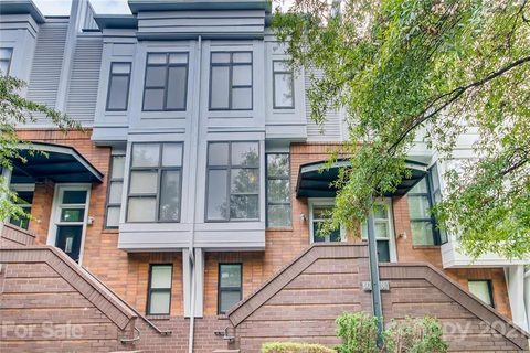 643 10th Street