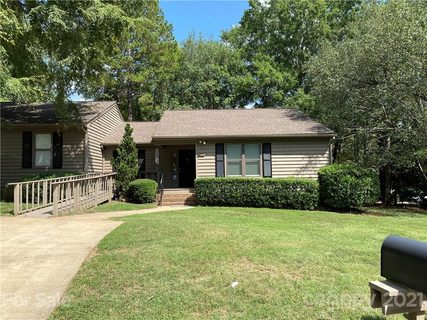 929 Cranberry Circle