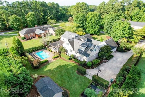 3606 Furman Circle