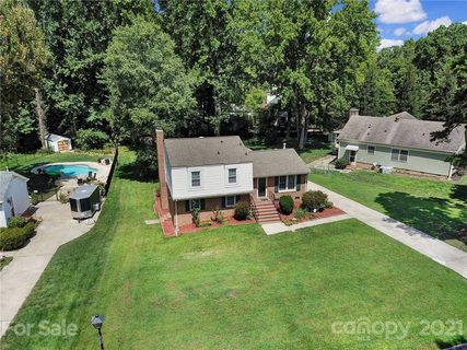 8309 Abercorn Lane sold home in Olde Savannah, Charlotte, NC