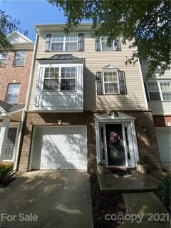 9589 Walkers Glen Drive