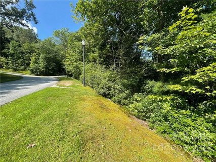 99999 Pine Mountain Trail active lot in Straus Park, Brevard, NC