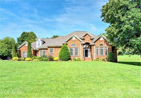 104 Laurel Ridge Drive