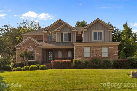 205 Walking Horse Trail