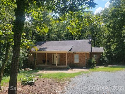 2819 Bob White Circle