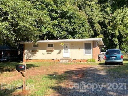 5228 Shady Grove Lane