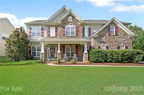707 Cavendish Lane