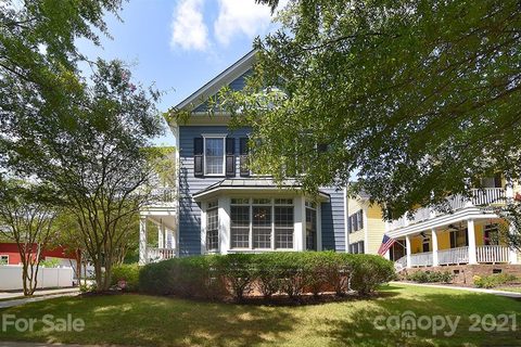 834 Promenade Walk