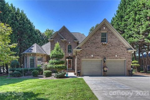 101 Classic Court sold home in Hickory Lane, Mount Holly, NC