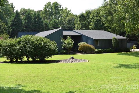 102 Saint Gaudens Court