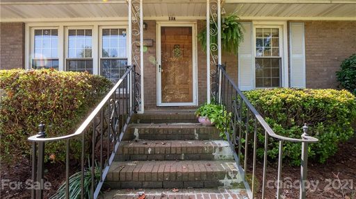 607 Derrydowne Drive