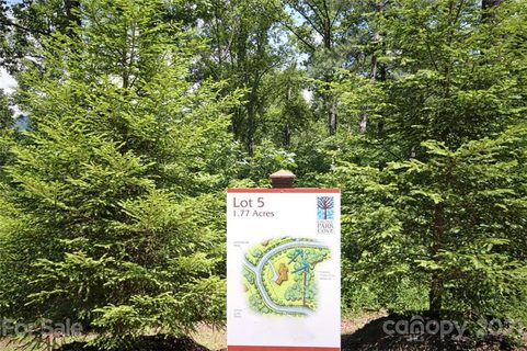 75 Grove Cove Drive Lot 5 sold home in Grove Park Cove, Asheville, NC