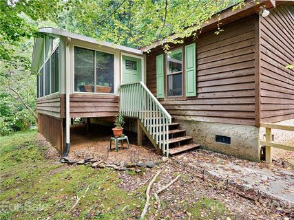 2 Bartlett Mountain Road sold home in Bartlett Mountain Views, Asheville, NC