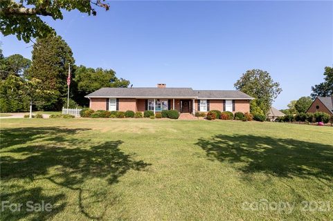 309 N Roxford Road