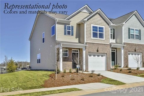 1825 Grove Park Lane