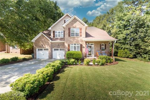 112 Shagbark Lane sold home in The Woodlands, Mooresville, NC