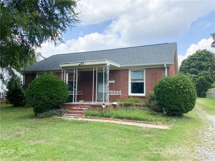 932 Clanton Road