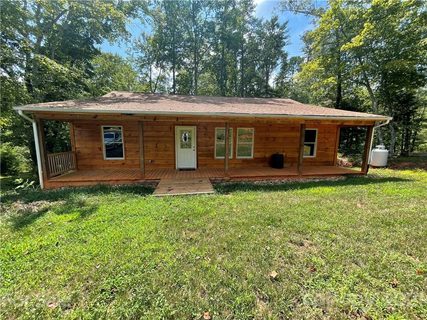 1165 Clearwater Parkway
