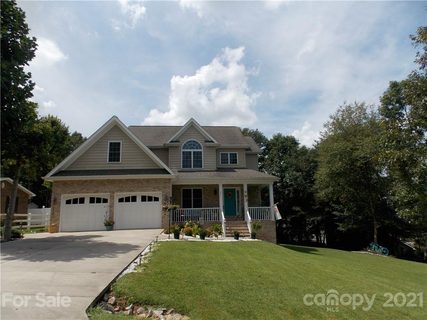 6011 Dockside Drive sold home in Gold Creek Estates, Hickory, NC