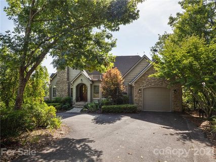 204 Crestview Drive A22