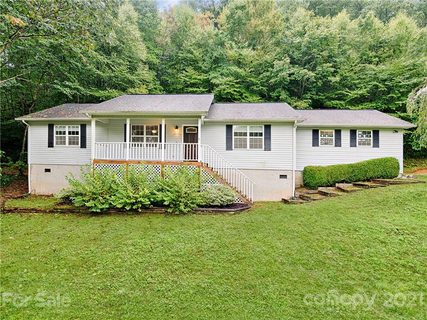 26 Fairview Pointe Drive sold home in Fairview Pointe, Fairview, NC