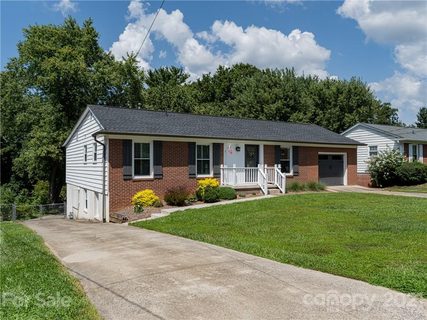 64 Starmount Drive sold home in Knollwood, Asheville, NC