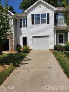 9008 Bradstreet Commons Way sold townhome in Crossley Village, Charlotte, NC