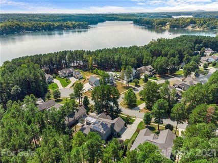 125 Heron Cove Drive