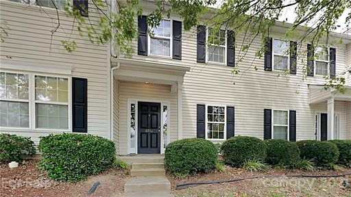 2252 Winthrop Chase Drive